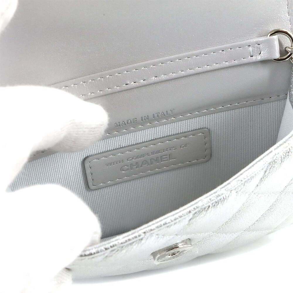CHANEL Silver Lambskin Leather Shoulder Bag - Picture 7 of 8